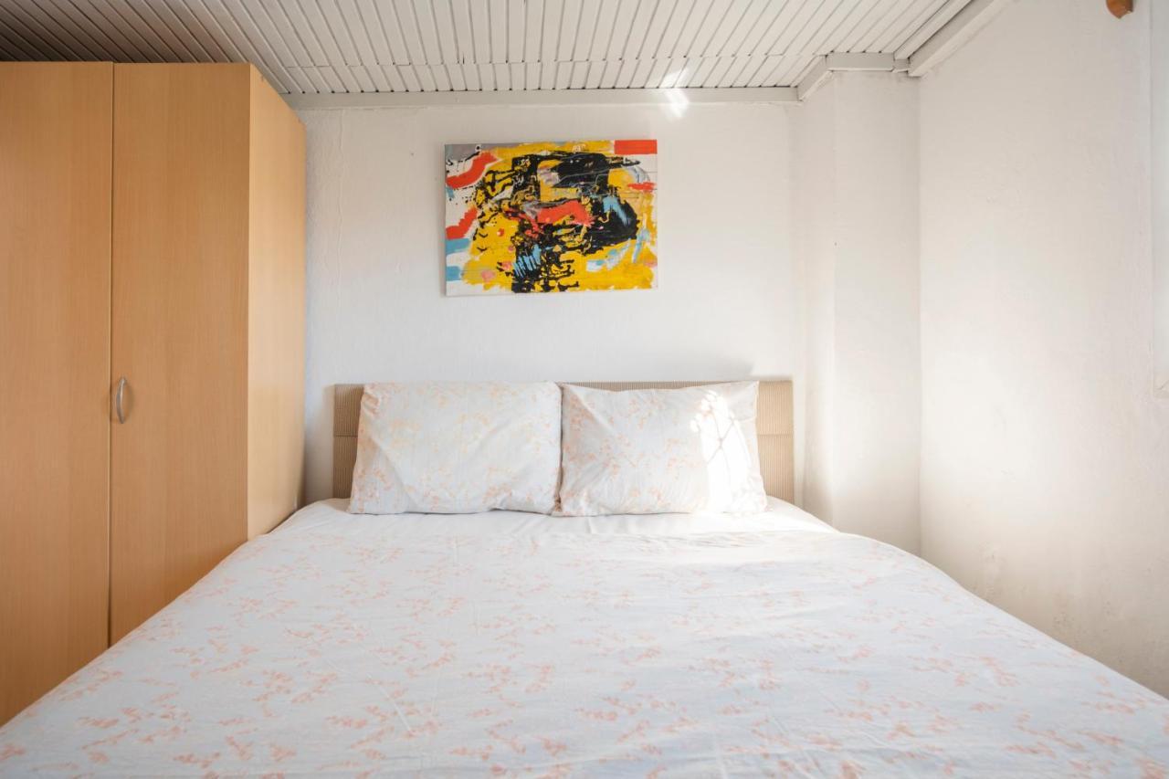 Central, Cozy, 15 Min Walk To The Beach, Fast Wi-Fi, Free Parking, 4Ppl Bodrum Exterior foto