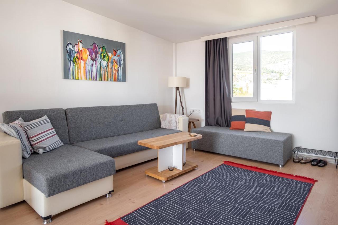 Central, Cozy, 15 Min Walk To The Beach, Fast Wi-Fi, Free Parking, 4Ppl Bodrum Exterior foto